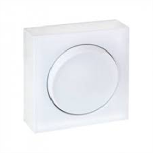 fiable-moderne-élégant-esthétique-durable-pratique-accessible-robuste-innovant-simple-polyvalent-intemporel-sécurisé-adaptable-design-stylé-essentiel-eur'ohm-dune-blanc-saillie-intérieur-boite-dérivation-bornier